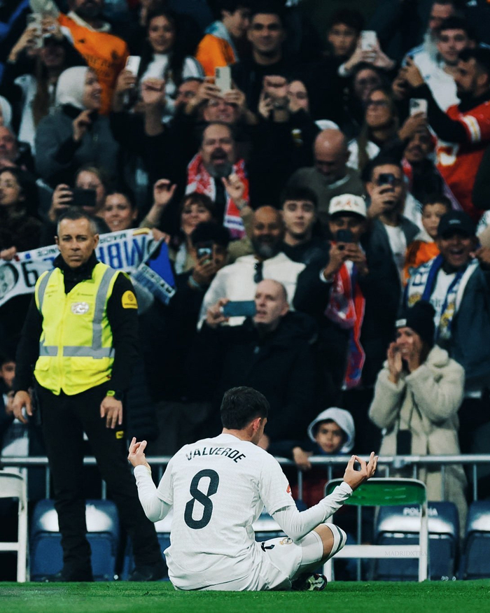 英超榜首战！十人切尔西1-1阿森纳主场7年不胜，马雷斯卡炮轰主裁