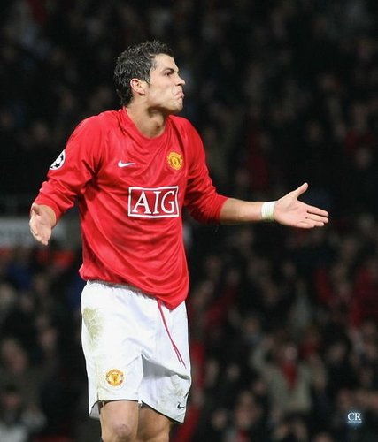 足球曝某豪门将出售队内三名老将，重建计划开启