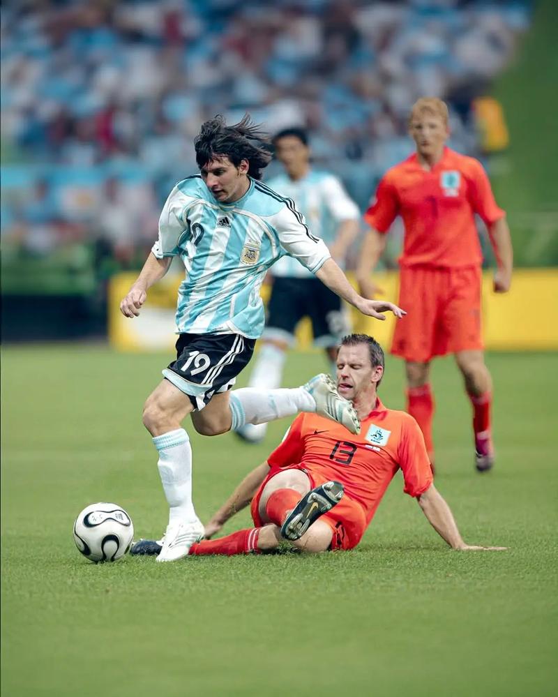 博格自言过早退役很愚蠢，梅总前教练找到下家，李娜出战表演赛