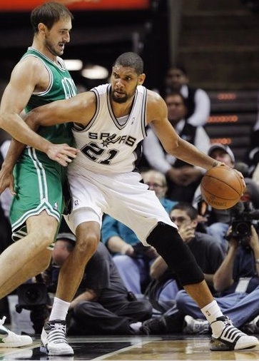 半场战报：本菲卡0-0勒沃库森，奥塔门迪中柱